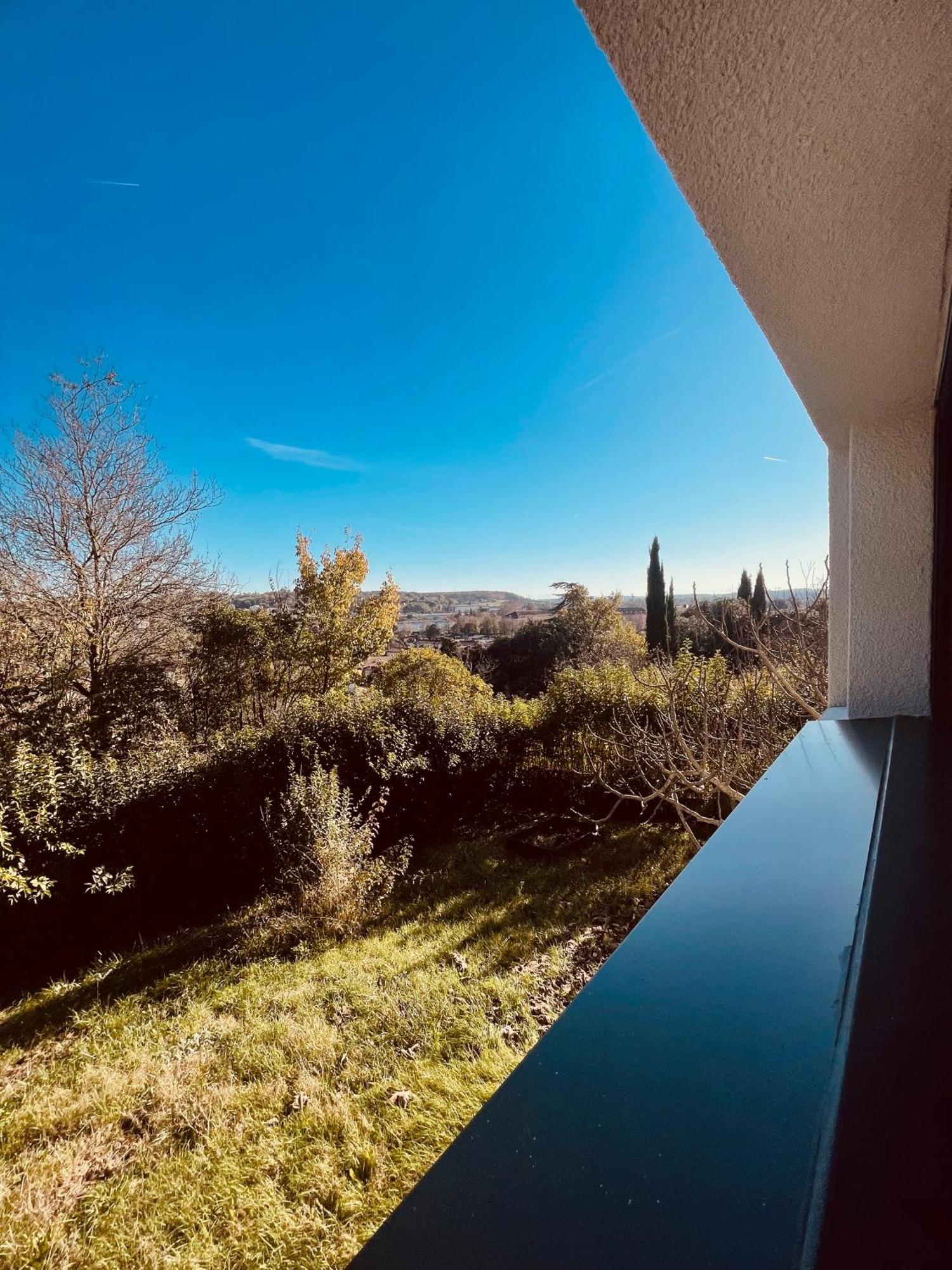 Appartement T1 Bis Renove Au Centre D'auch